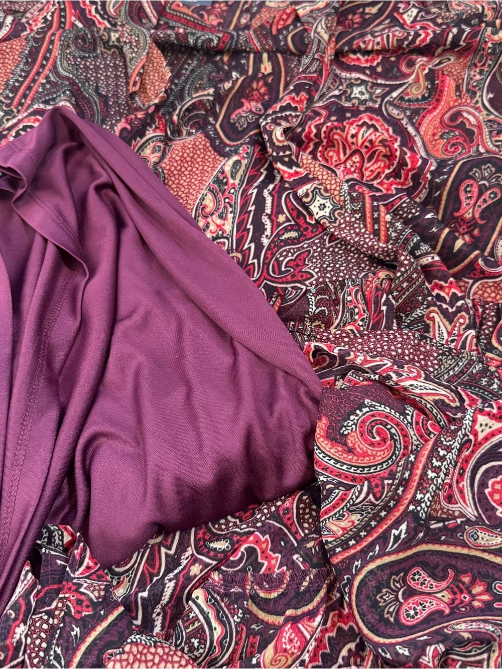Tommy Hilfiger Paisley Dress 8P Petite Red Burgundy Tie Neck Ruffle Sleeve Boho - Picture 8 of 9